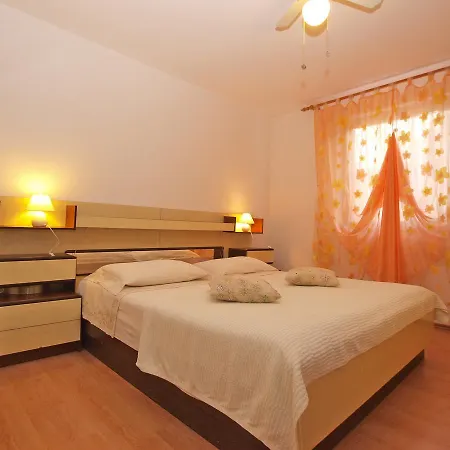 Mirjana 1556 *