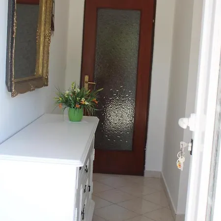 Mirjana Apartament *